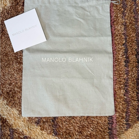 Manolo Blahnik BB Pumps - Picture 3 of 10